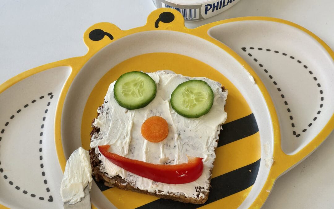 Lustige Brotgesichter in der 2d