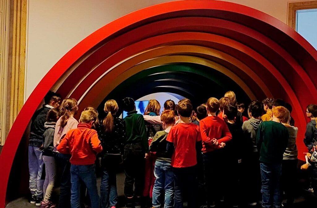Kunstgeschichten für Kinder: 2i und 3d im Haus der Kunst München