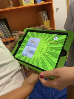 Klasse 2d gestal­tet digi­tale Tierbücher
